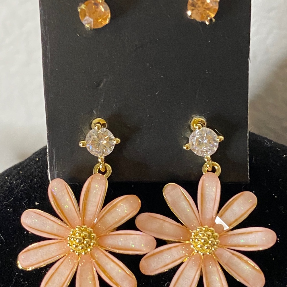 Two pcs Earring set